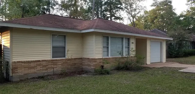 $1,680 | 1305 Bettes Street, Conroe, TX 77301