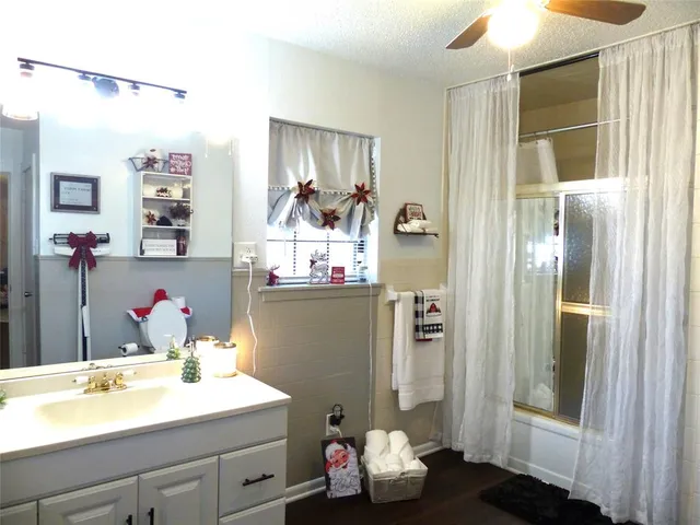 $244,500 | 802 South China Street, Brady, TX 76825