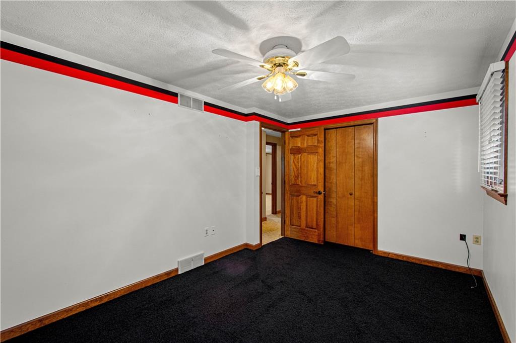 2535 Morton Road Pittsburgh, PA 15241 - Photo 26 of 48