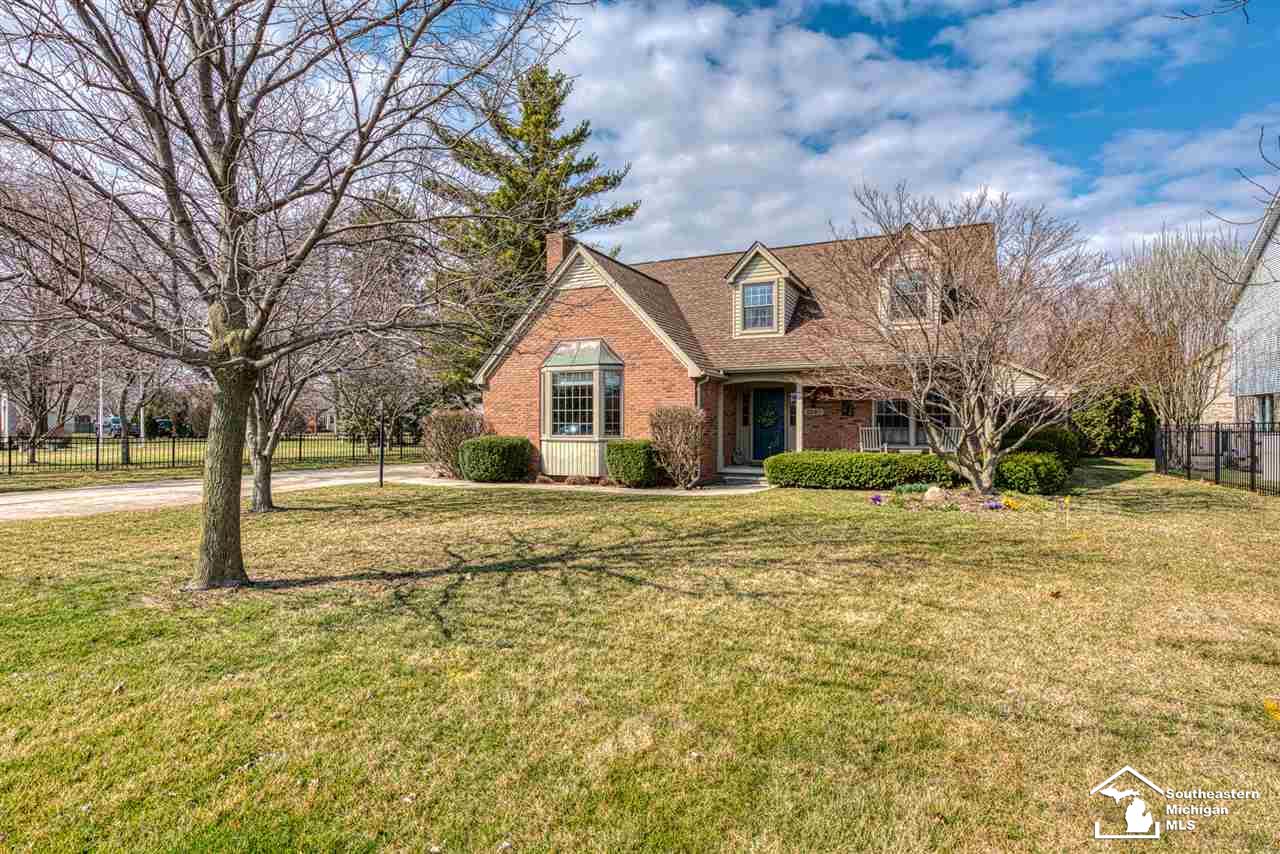 2240 North Custer Road Monroe, MI 48162 - Photo 1 of 21