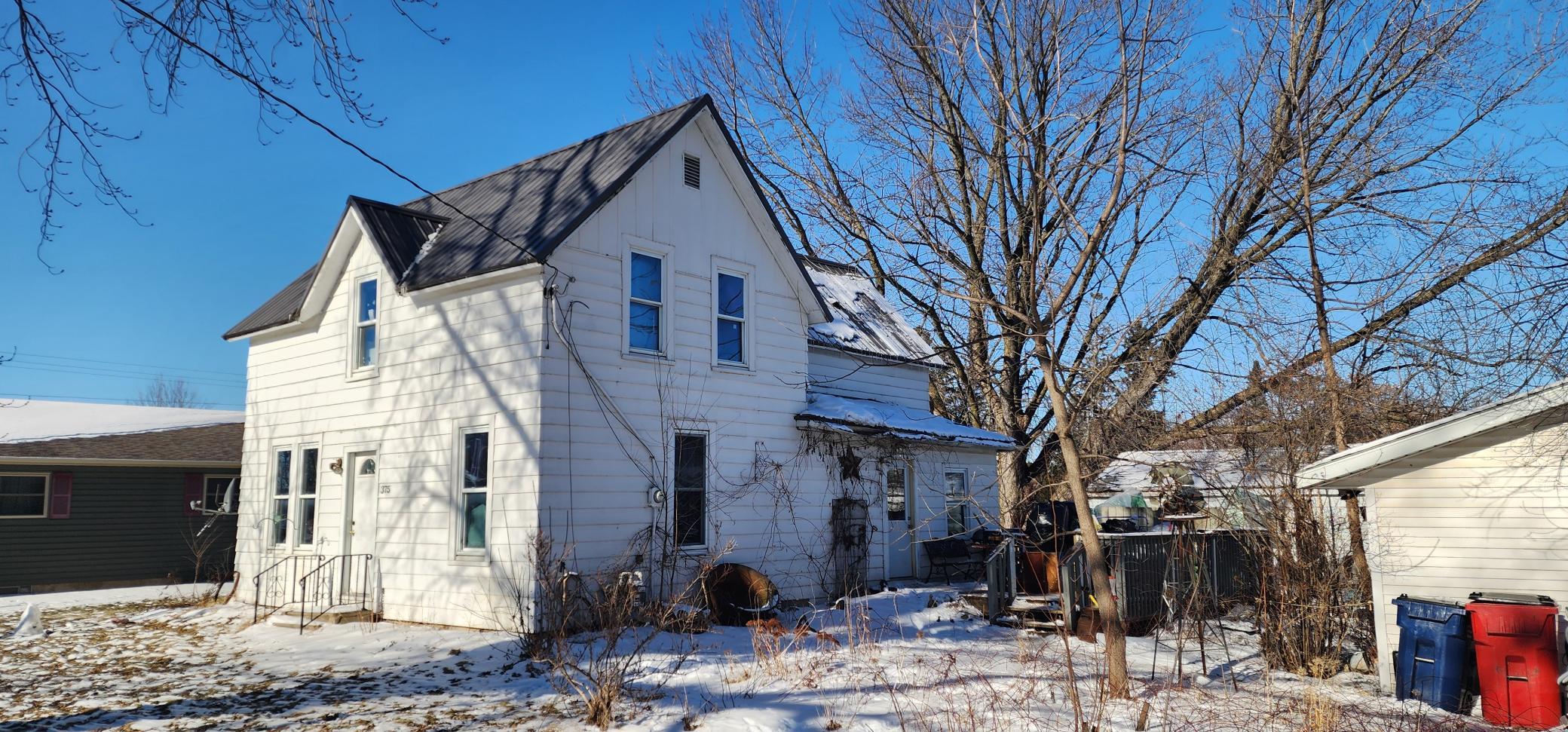 375 2nd Street Northwest Elgin, MN 55932 - Photo 2 of 4