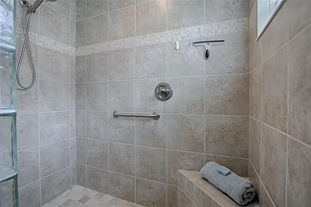 $2,700 | 1987 Eldridge Loop, The Villages, FL 32162