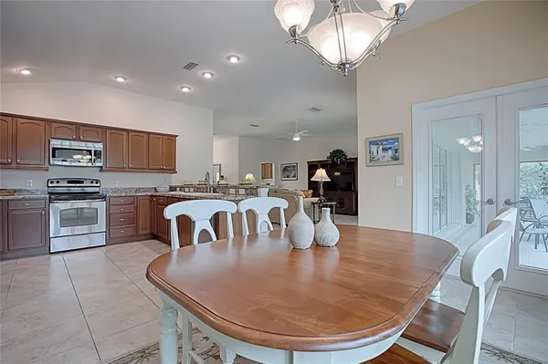 $2,700 | 1987 Eldridge Loop, The Villages, FL 32162