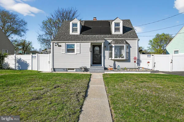 $305,000 | 2021 South Brighton Avenue, Clementon, NJ 08021