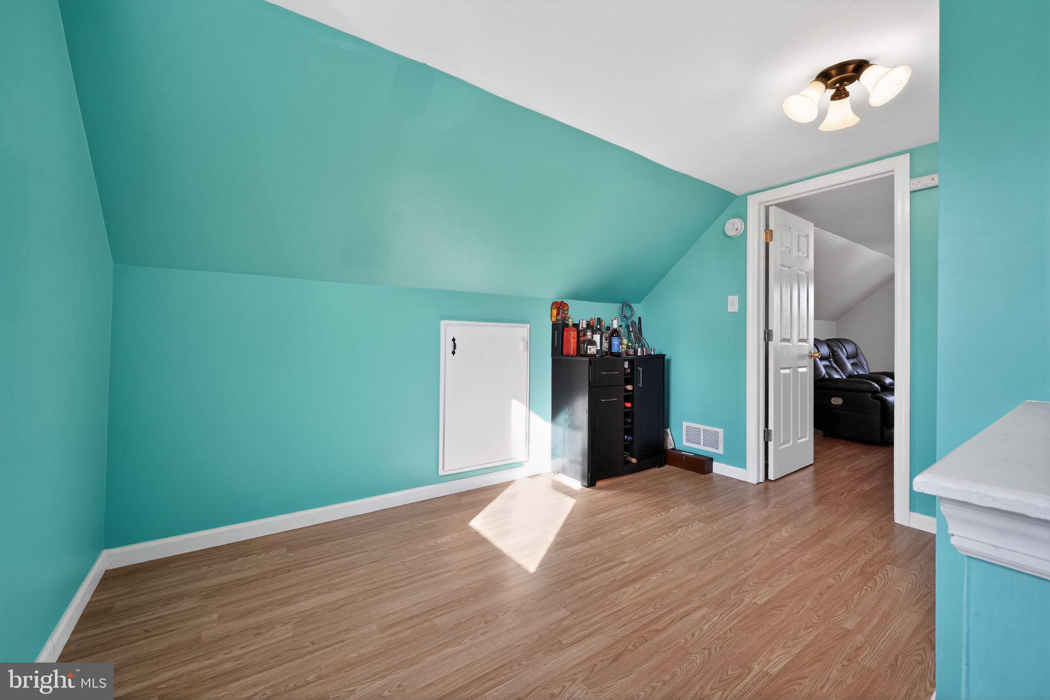 2021 South Brighton Avenue Clementon, NJ 08021 - Photo 9 of 14 a view of an empty room with closet and a window