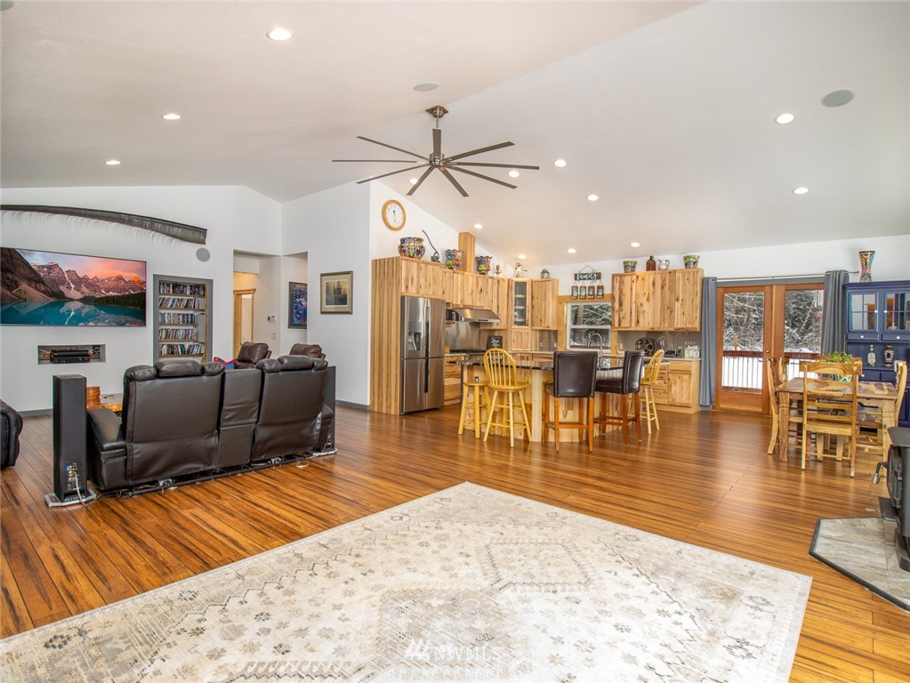 90 Thistle Down Road Easton, WA 98925 - Photo 2 of 40 Gallery Image 2