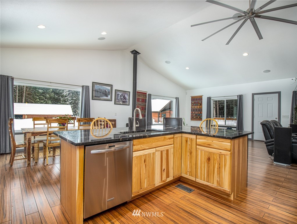 90 Thistle Down Road Easton, WA 98925 - Photo 10 of 40 Gallery Image 10