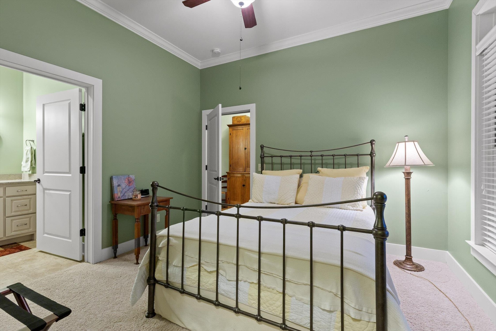 116 Twilight Trail Dunlap, TN 37327 - Photo 41 of 80 a bedroom with a bed and a lamp