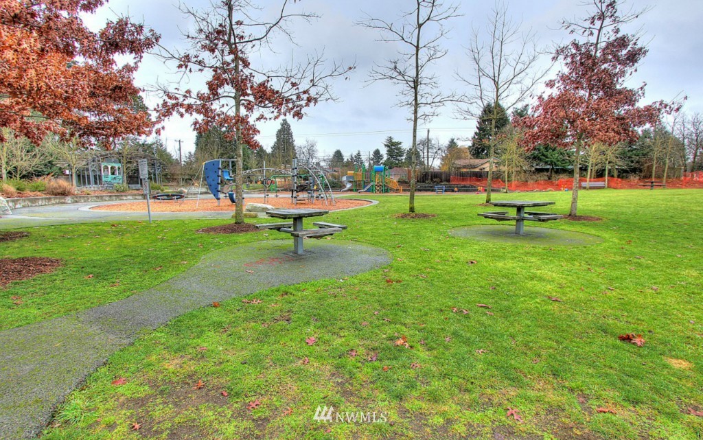 411 North 90th Street, Unit 307 Seattle, WA 98103 - Photo 16 of 16 Gallery Image 16