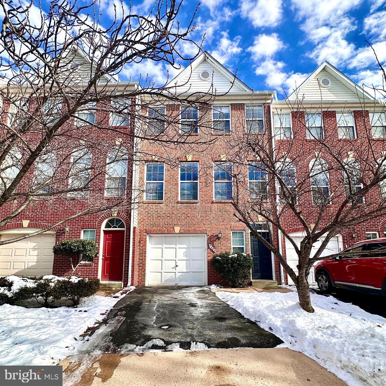 2583 James Madison Circle, Herndon, VA 20171 Compass