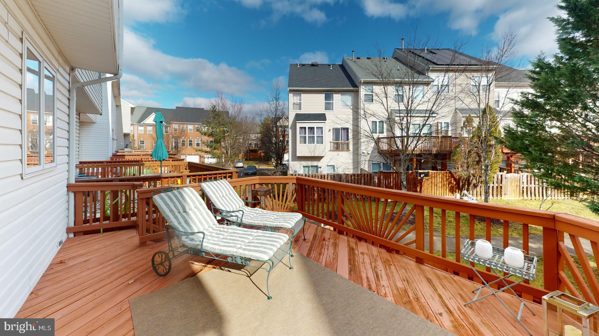 2583 James Madison Circle Herndon, VA 20171 - Photo 23 of 32 Spacious deck w/ decent space between neighbors