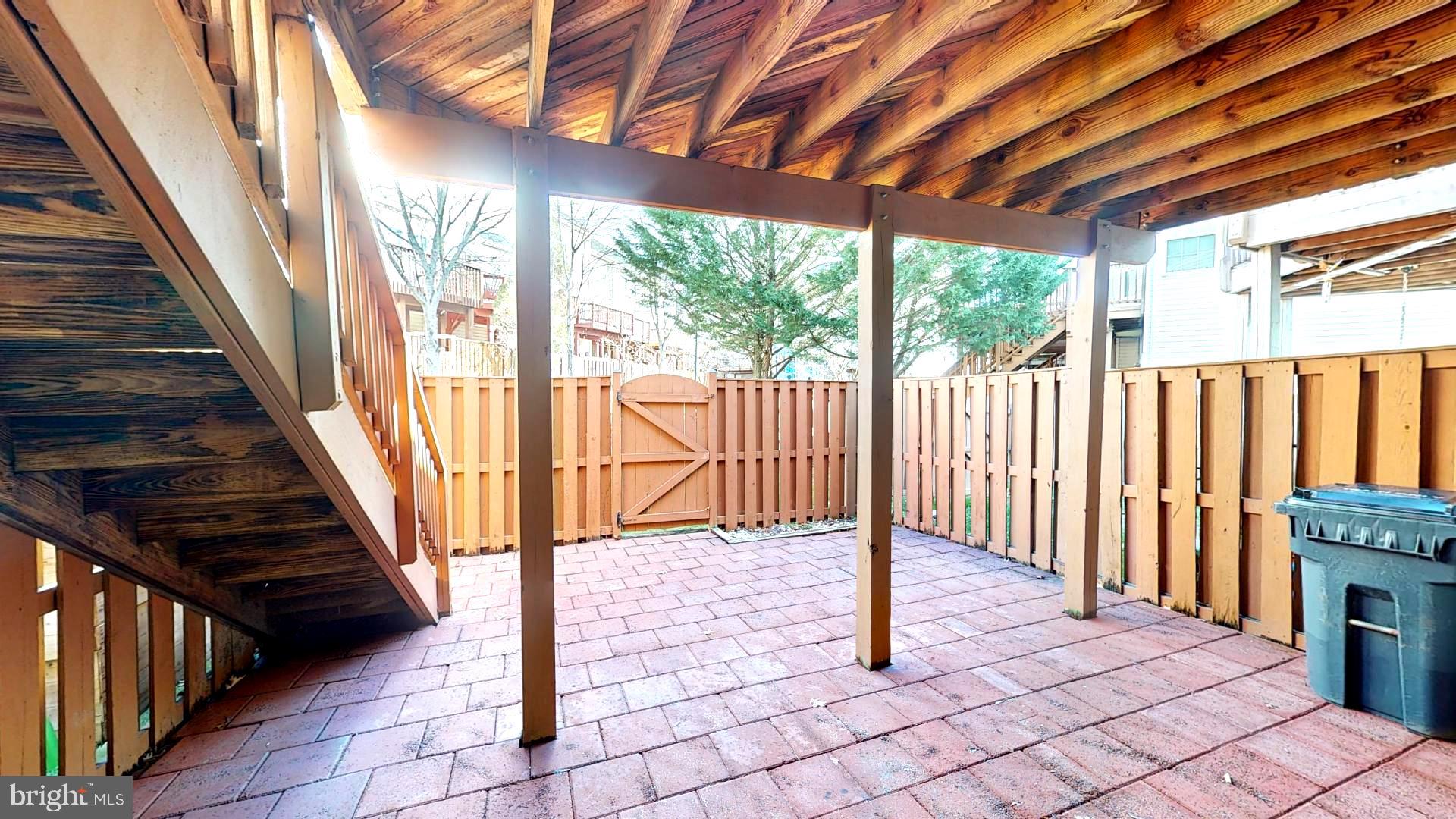 2583 James Madison Circle Herndon, VA 20171 - Photo 27 of 32 1860 sqft indoors + extra finished outdoor space