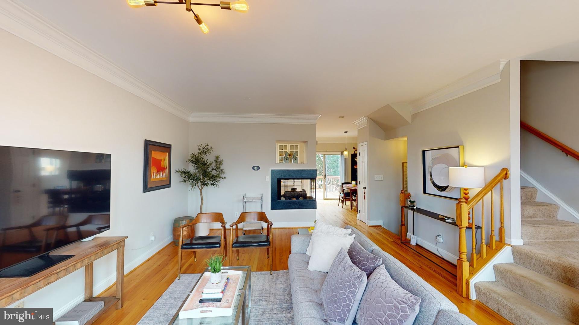 2583 James Madison Circle Herndon, VA 20171 - Photo 3 of 32 hardwood throughout main level