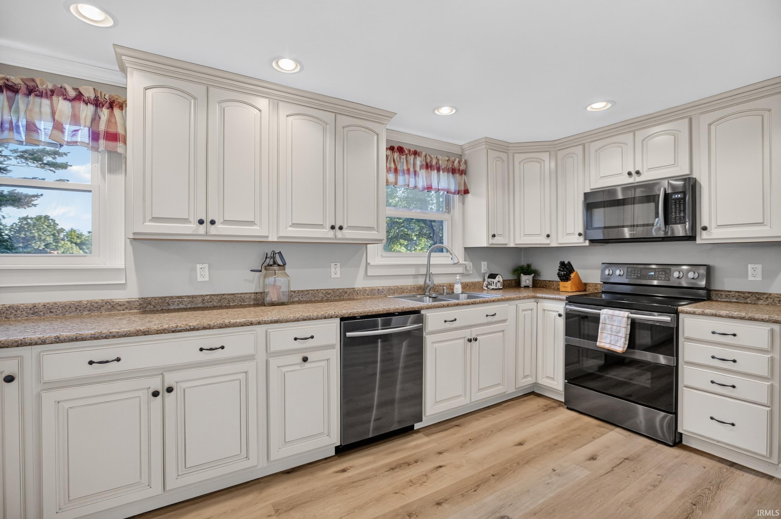 6233 West Maple Grove Road Huntington, IN 46750 - Photo 7 of 43 Gallery Image 7