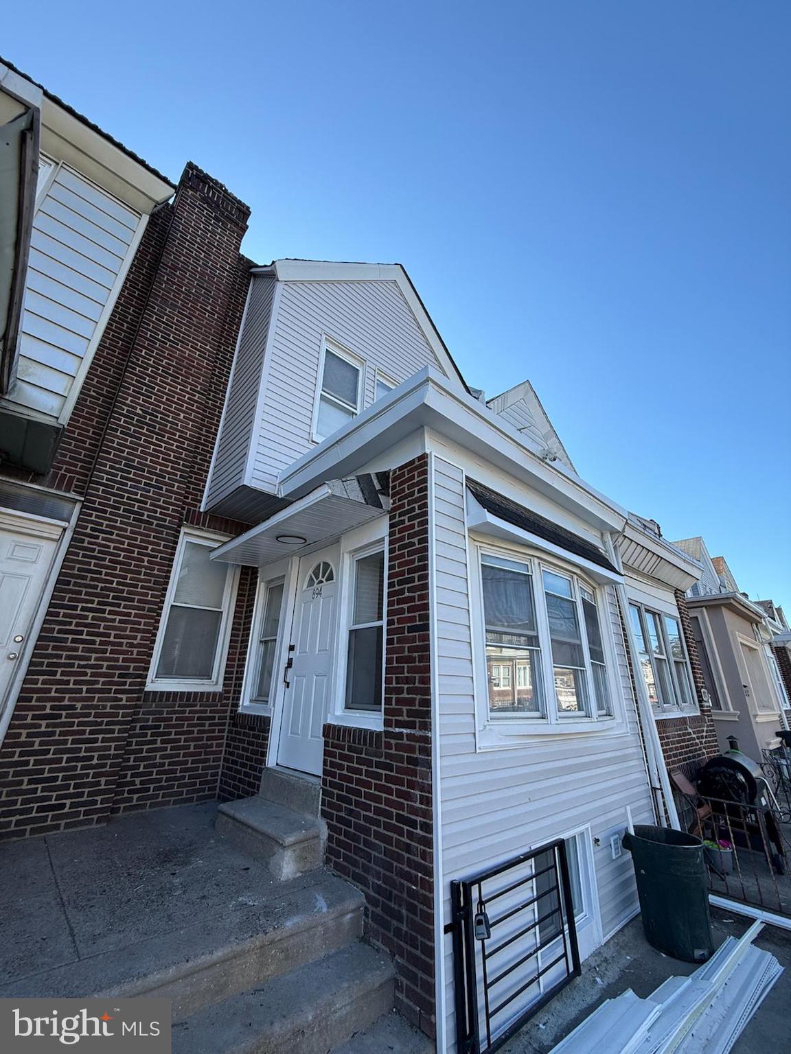 894 Sanger Street Philadelphia, PA 19124 - Photo 4 of 35 a front view of a house