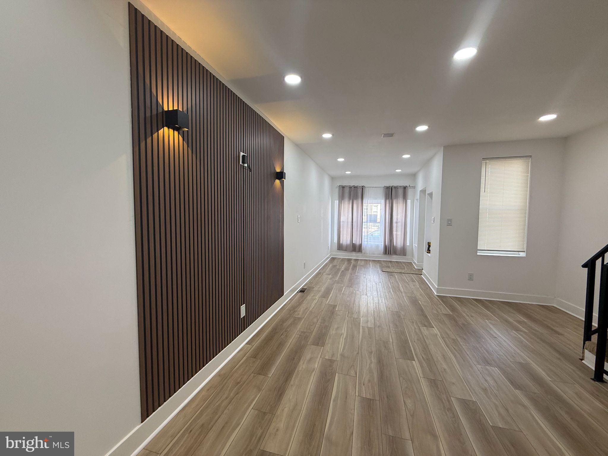 894 Sanger Street Philadelphia, PA 19124 - Photo 7 of 35 a view of gallery with wooden floor