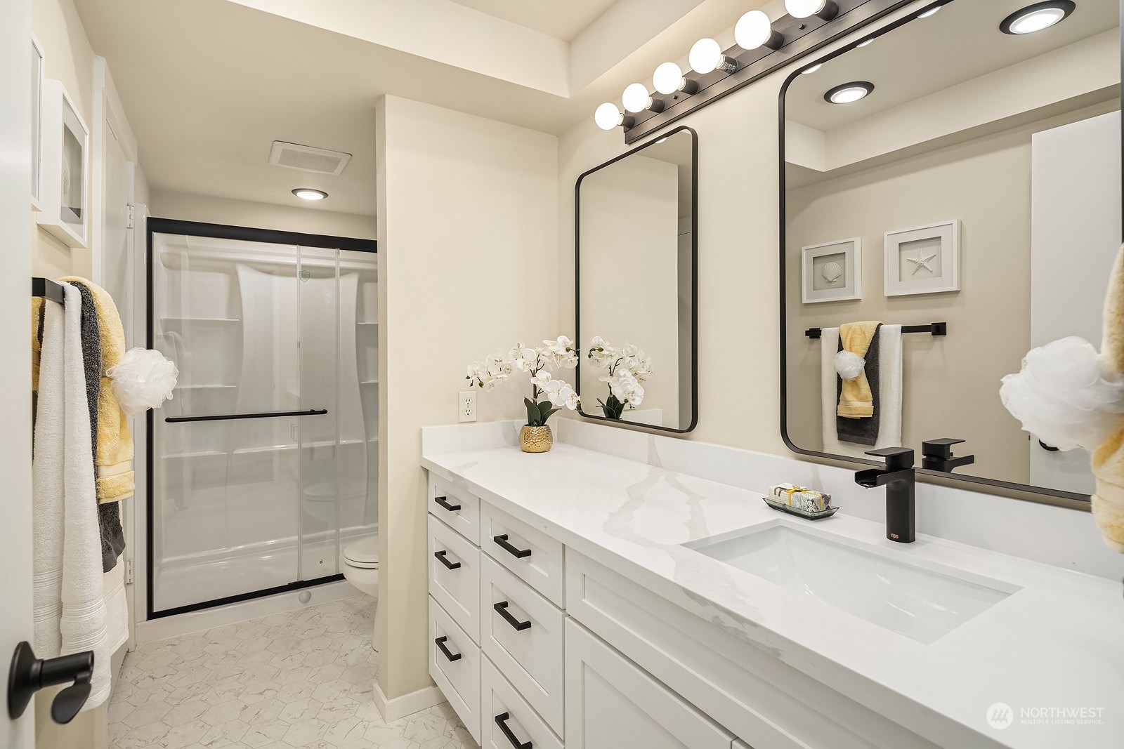 17010 138th Place Southeast Renton, WA 98058 - Photo 13 of 22 Gallery Image 13