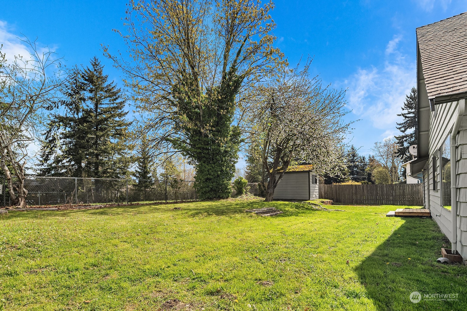 17010 138th Place Southeast Renton, WA 98058 - Photo 20 of 22 Gallery Image 20