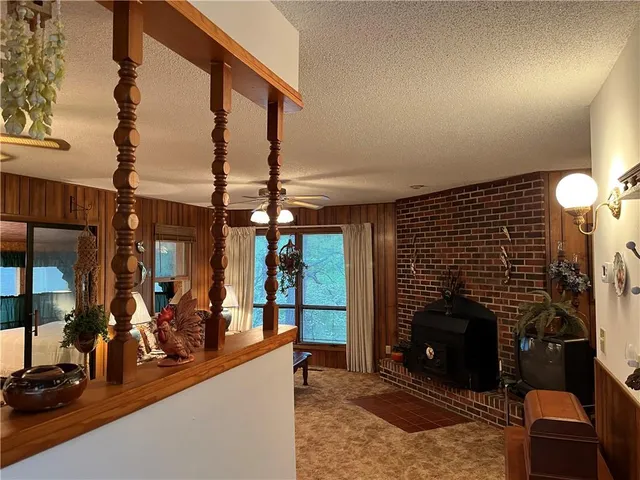 $325,000 | 28819 Herbs Road, Lincoln, MO 65338