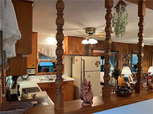 $325,000 | 28819 Herbs Road, Lincoln, MO 65338