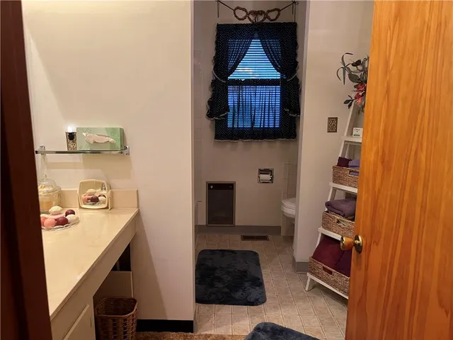 $325,000 | 28819 Herbs Road, Lincoln, MO 65338