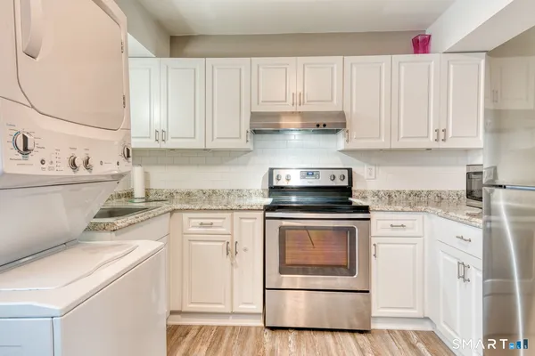 $1,600 | 66 Beths Avenue, Unit 15, Bristol, CT 06010