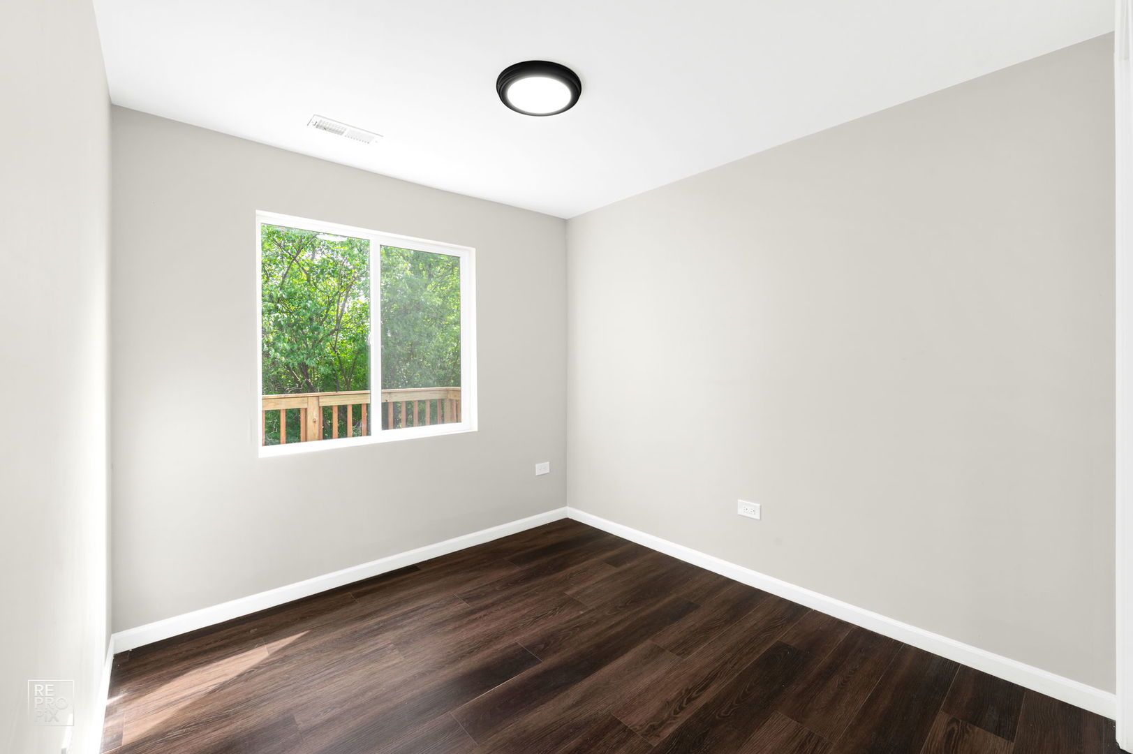 415 Riverside Drive McHenry, IL 60051 - Photo 12 of 20