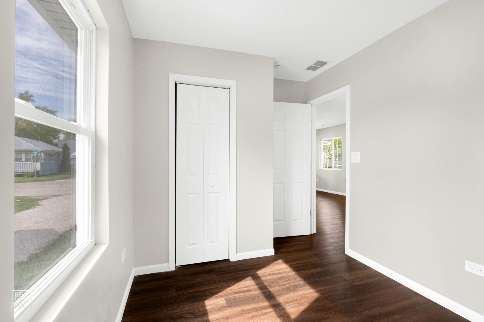 415 Riverside Drive McHenry, IL 60051 - Photo 10 of 20