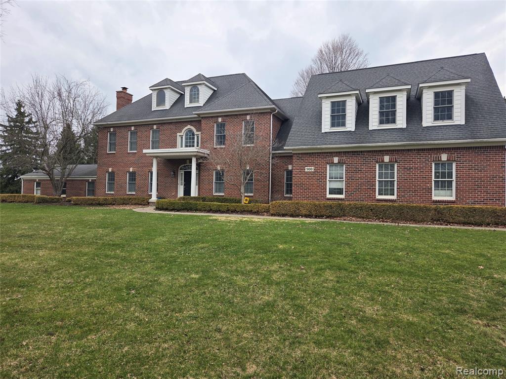 900 North Maxfield Road Brighton, MI 48114 - Photo 2 of 30