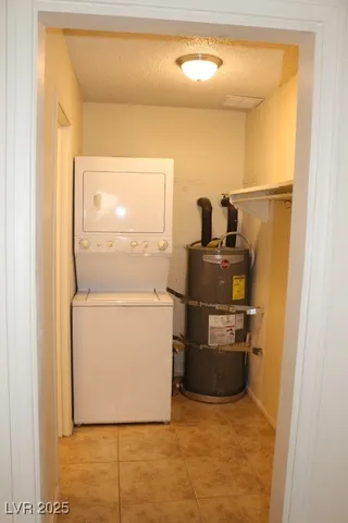 $995 | 3955 Visby Lane, Las Vegas, NV 89119