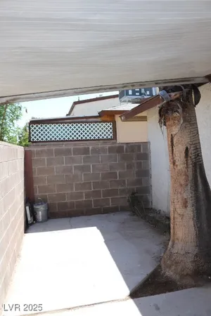 $995 | 3955 Visby Lane, Las Vegas, NV 89119