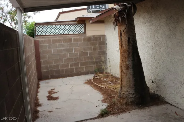 $995 | 3955 Visby Lane, Las Vegas, NV 89119