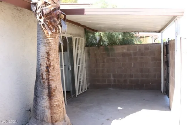 $995 | 3955 Visby Lane, Las Vegas, NV 89119