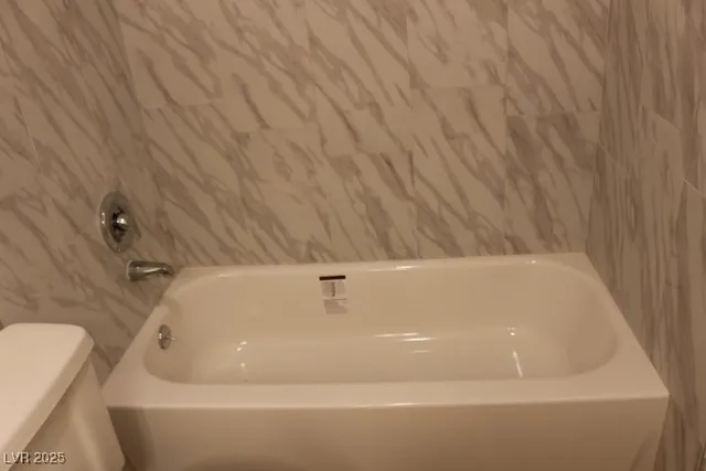 $995 | 3955 Visby Lane, Las Vegas, NV 89119