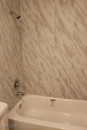 $995 | 3955 Visby Lane, Las Vegas, NV 89119