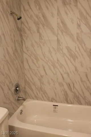 $995 | 3955 Visby Lane, Las Vegas, NV 89119