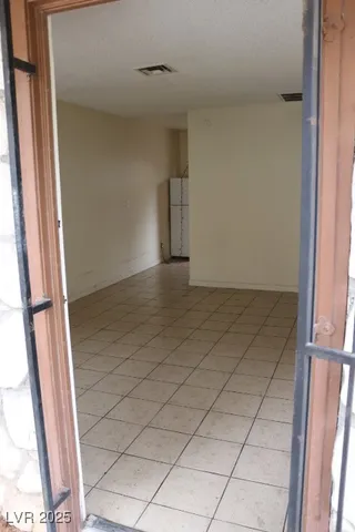 $995 | 3955 Visby Lane, Las Vegas, NV 89119