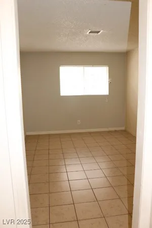 $995 | 3955 Visby Lane, Las Vegas, NV 89119
