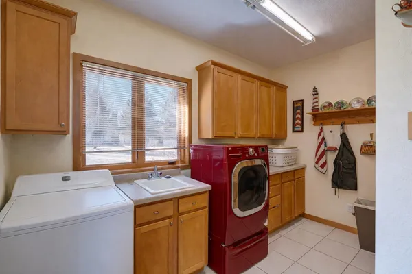$1,295,000 | N4723 Ridgeview Drive, Portage, WI 53901