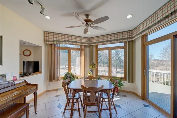 $1,295,000 | N4723 Ridgeview Drive, Portage, WI 53901