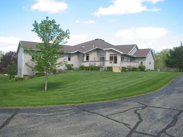$1,295,000 | N4723 Ridgeview Drive, Portage, WI 53901