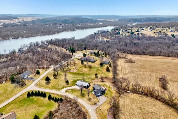 $1,295,000 | N4723 Ridgeview Drive, Portage, WI 53901