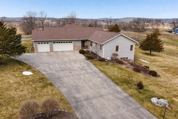 $1,295,000 | N4723 Ridgeview Drive, Portage, WI 53901