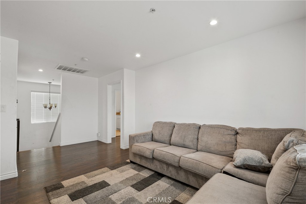 9261 Cedar Street Bellflower, CA 90706 - Photo 19 of 33