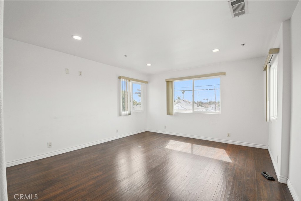 9261 Cedar Street Bellflower, CA 90706 - Photo 23 of 33