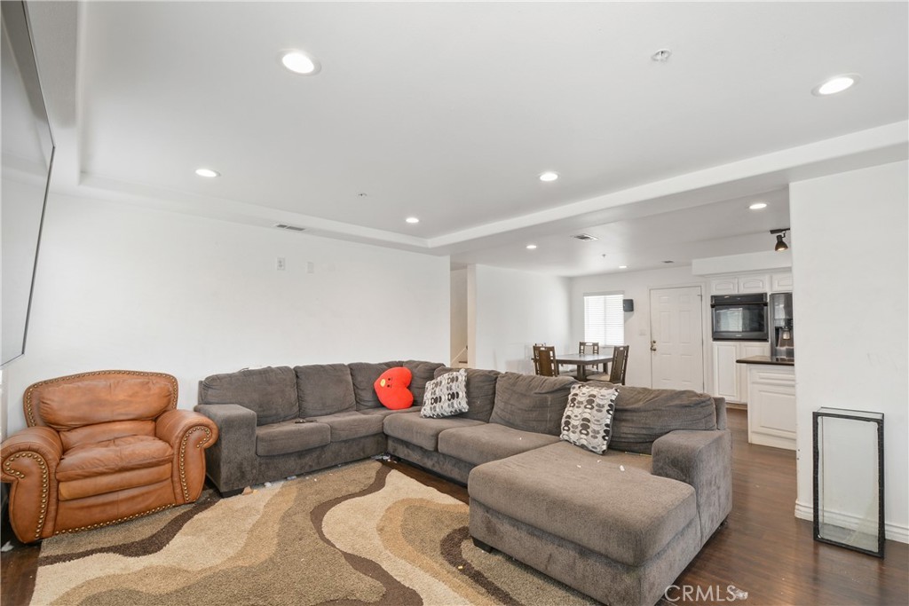 9261 Cedar Street Bellflower, CA 90706 - Photo 5 of 33