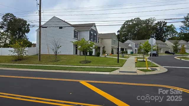 $400,000 | 705 Anglin Forest Way, Charlotte, NC 28214