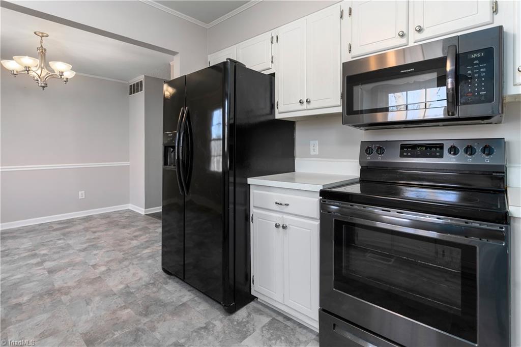 829 Laverton Lane Rural Hall, NC 27045 - Photo 13 of 32 Gallery Image 13