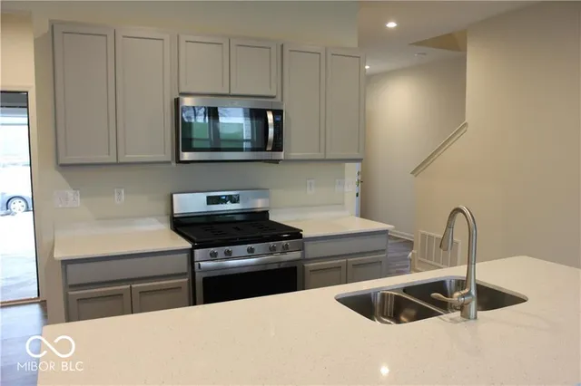 $2,200 | 14270 Bay Willow Drive, Fishers, IN 46037