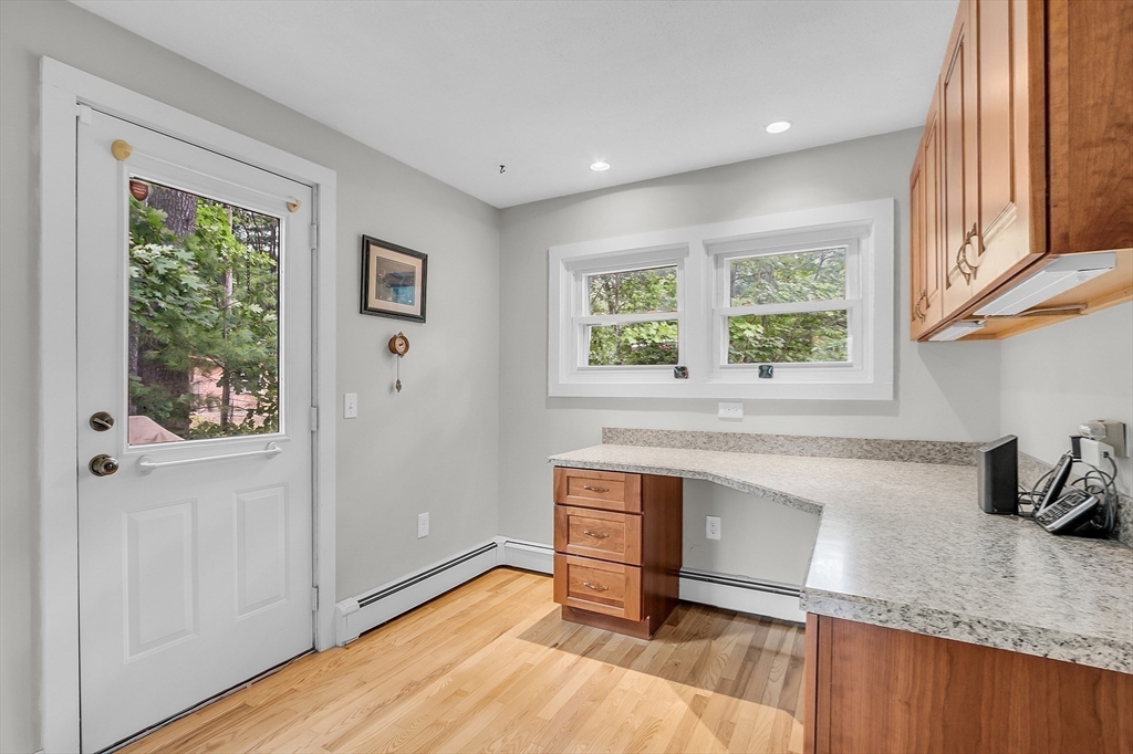 455 Townsend Harbor Road Lunenburg, MA 01462 - Photo 28 of 42 Gallery Image 28